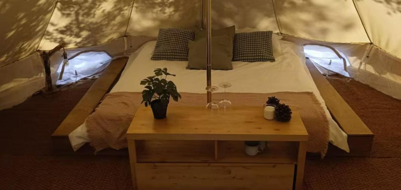 Evasion En Pleine Nature, Tipi Insolite Et Jacuzzi Au Pont Du Gard ! แวร์ ปองต์ ดู การ์ ภายนอก รูปภาพ
